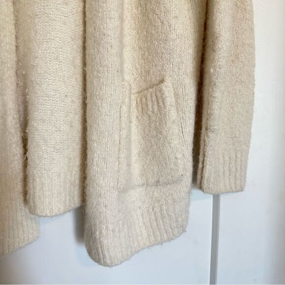 H&M Neutral Cream Baggy Relaxed Cozy Oversized Open Front Cardigan Sweater - Picture 3 of 6